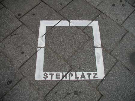 Stehplatz Stehplatz